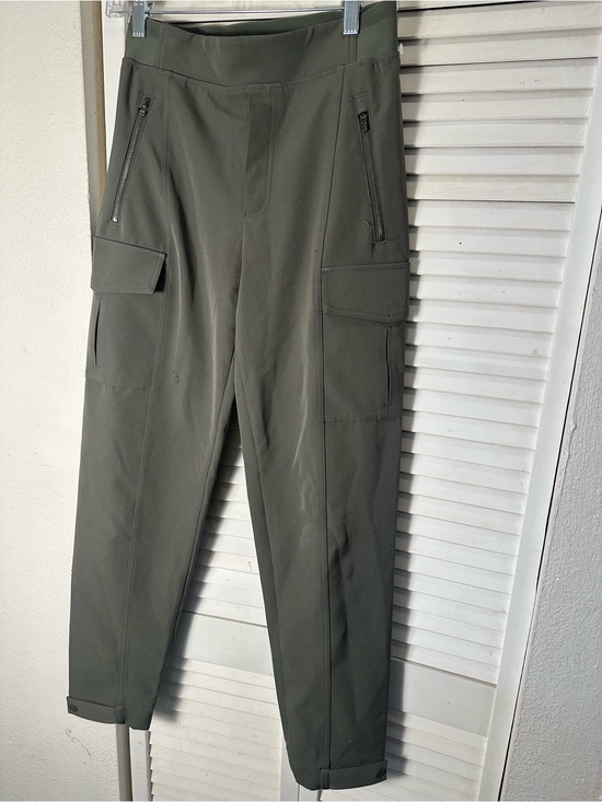 Athleta Pants - Athleta Olive Green Cargo Jogger Pants with Zip Pockets
